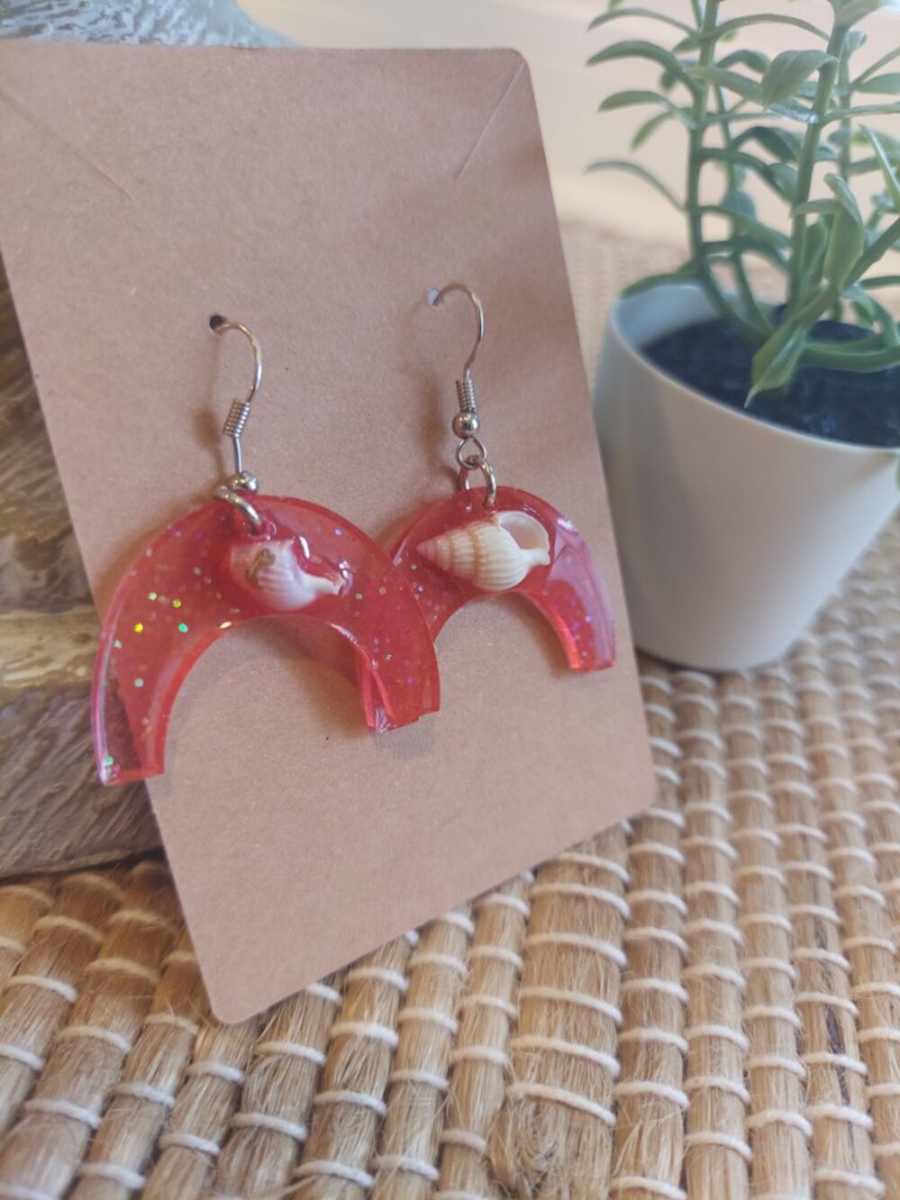 Handmade Crescent Moon Shell Earrings | Pink Sparkle Resin | Coastal Beach Jewel - Picture 5 of 8